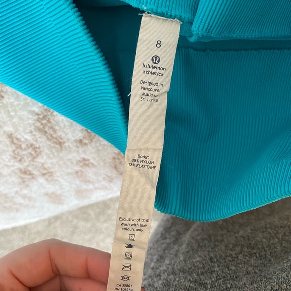 Lululemon Teal Capris - Picture 4 of 4